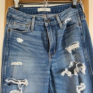 Abercrombie boyfriend jeans mom jeans*